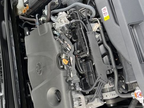 Used 2023 Toyota Camry SE image 23