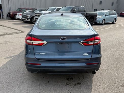 Used 2019 Ford Fusion SE FWD image 17