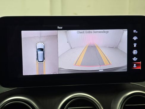 Used 2022 Mercedes-Benz GLC 300 4MATIC image 18