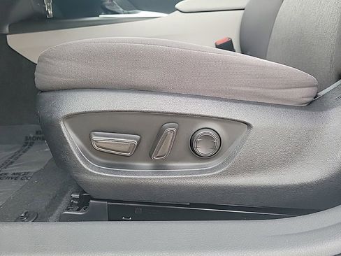 Used 2023 Toyota Camry LE image 12