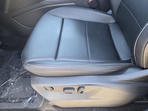 Used 2021 Volkswagen Atlas Cross Sport SE w/ Luggage Net & Mats Package AWD/4WD image 16