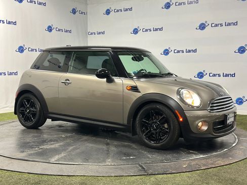 Used 2013 MINI Cooper Hardtop FWD image 2