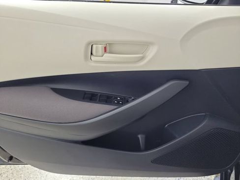 Used 2024 Toyota Corolla LE FWD image 21