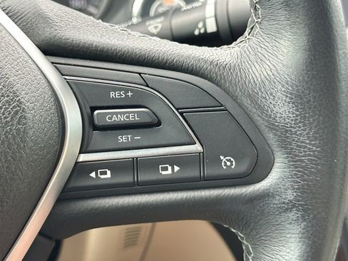 Used 2018 INFINITI Q50 Luxe w/ Essential Package (3.0T Luxe) image 17