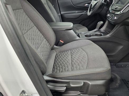 Used 2021 Chevrolet Equinox LT FWD image 21