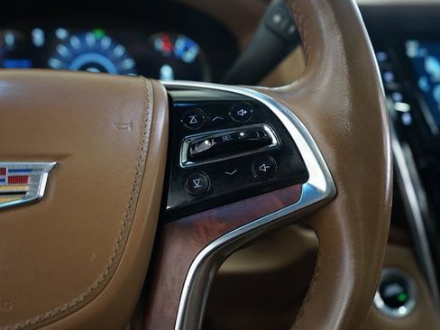 Used 2017 Cadillac Escalade Platinum image 38