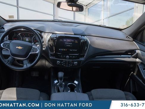 Used 2023 Chevrolet Traverse LT AWD/4WD image 4