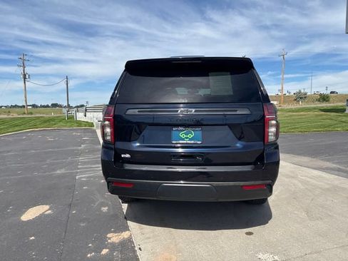Certified 2022 Chevrolet Tahoe Z71 w/ Luxury Package AWD/4WD image 4
