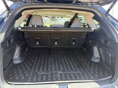 Used 2023 Subaru Outback Limited XT AWD/4WD image 6