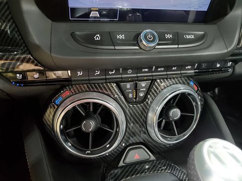 Used 2021 Chevrolet Camaro SS RWD image 28