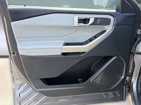 Certified 2023 Ford Explorer XLT w/ Equipment Group 202A image 11