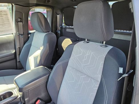 Used 2023 Toyota Tacoma TRD Off-Road w/ TRD Premium Off Road Package AWD/4WD image 14