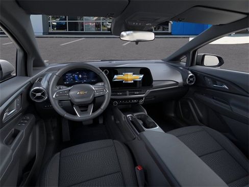 New 2026 Chevrolet Equinox EV LT image 15