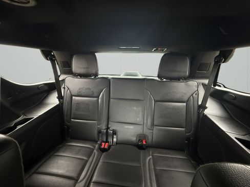 Used 2025 GMC Yukon Denali image 11