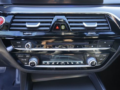 Used 2019 BMW M5 w/ Executive Package image 24