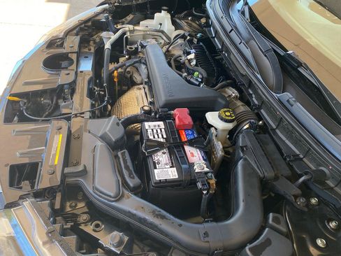 Used 2018 Nissan Rogue S FWD image 36