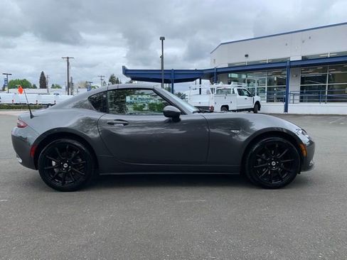 Used 2017 MAZDA MX-5 Miata RF Grand Touring RWD image 6