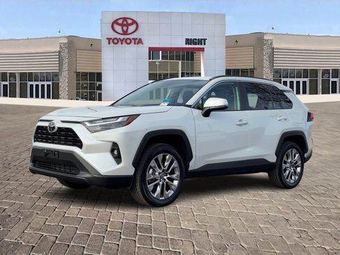 Certified 2025 Toyota RAV4 XLE Premium image 2