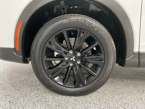 Used 2024 Mitsubishi Eclipse Cross LE image 19