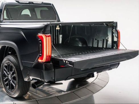 Used 2024 Toyota Tundra Limited AWD/4WD image 26
