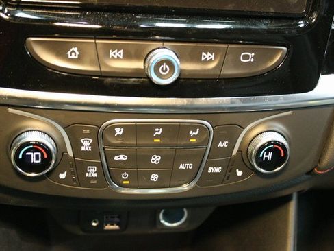 Used 2023 Chevrolet Traverse RS w/ LPO, Floor Liner Package image 25