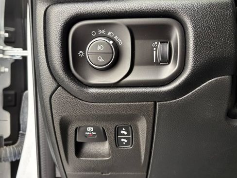 Used 2022 RAM 1500 Big Horn RWD image 36