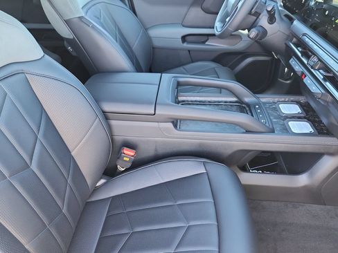 New 2027 Kia Telluride SX Prestige X-Pro AWD/4WD image 16