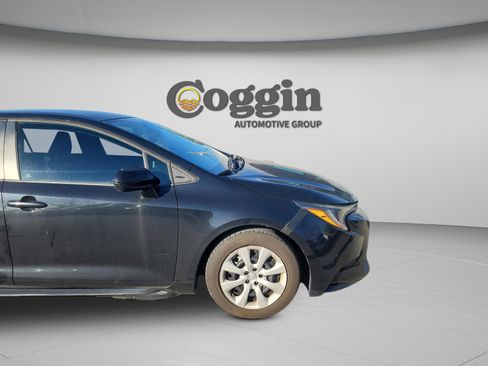 Used 2020 Toyota Corolla LE image 24