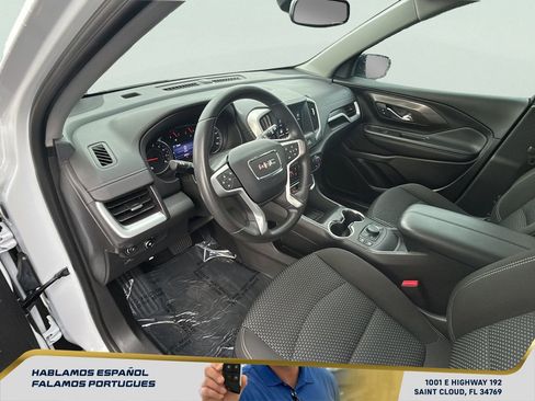 Used 2023 GMC Terrain SLE w/ Driver Convenience Package FWD image 15