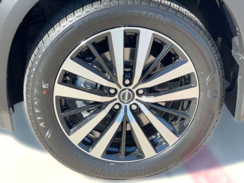 New 2025 Nissan Pathfinder Platinum w/ Cargo Package image 12