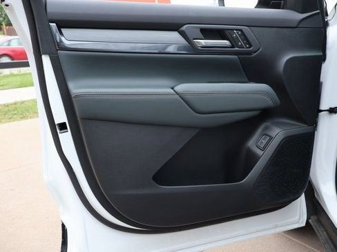 New 2026 GMC Terrain AT4 w/ Convenience Package III AWD/4WD image 38