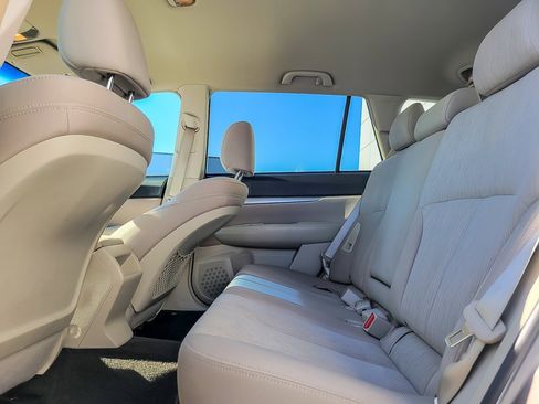 Used 2014 Subaru Outback 2.5i Premium w/ Popular Package #1A image 8