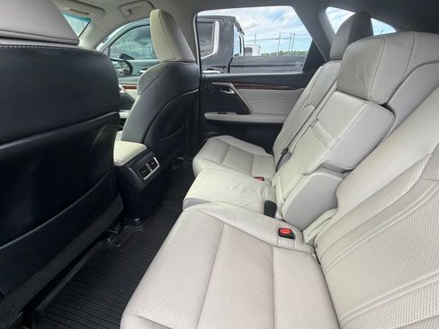 Used 2019 Lexus RX 350L AWD image 18