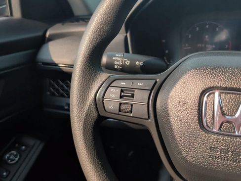 Used 2025 Honda Accord SE image 19