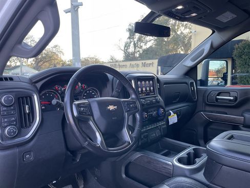 Used 2020 Chevrolet Silverado 2500 LTZ w/ LTZ Texas Edition image 13