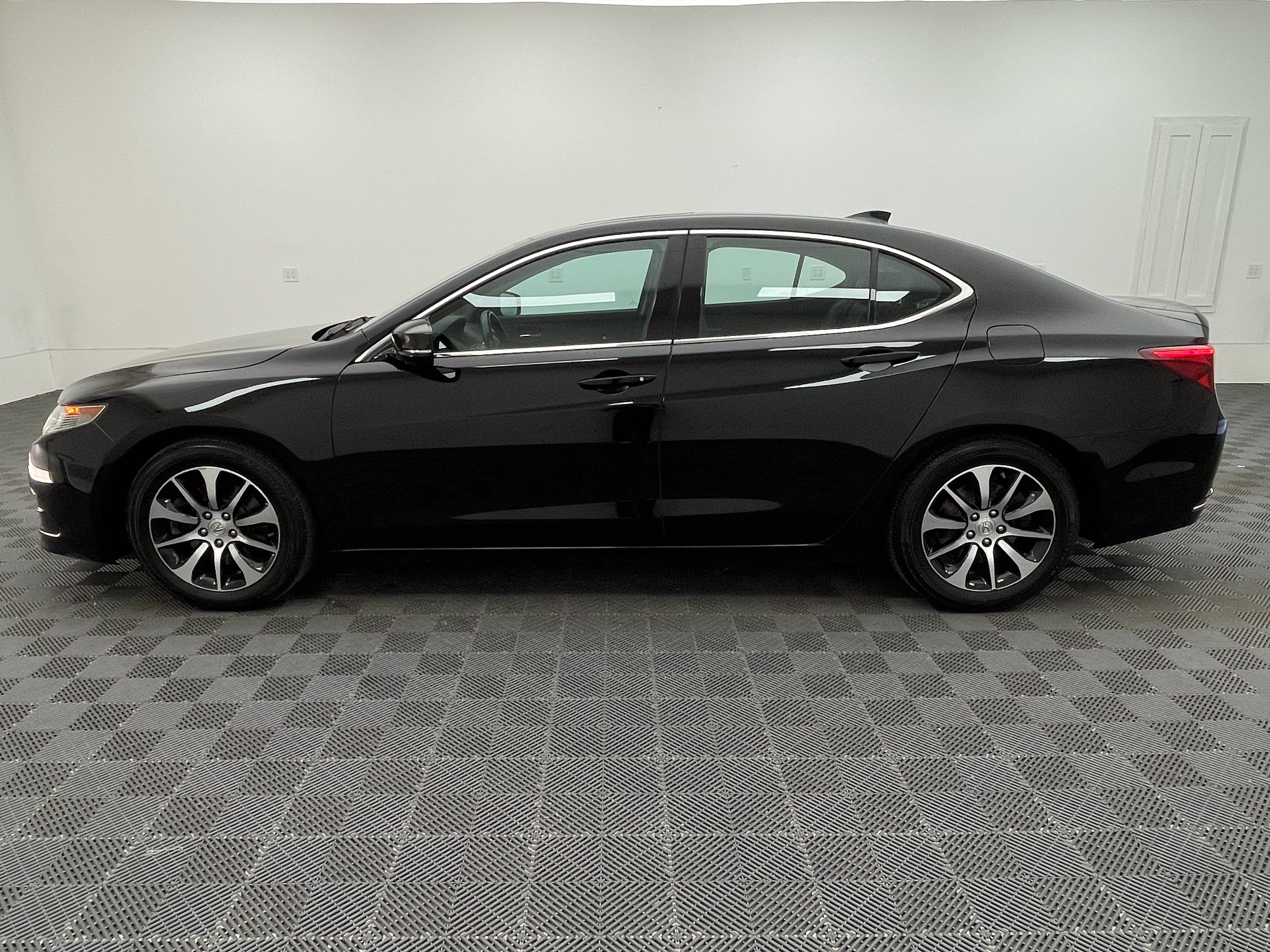 Used 2016 Acura TLX w/ Technology Package FWD image 13