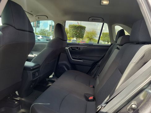 Used 2025 Toyota RAV4 LE image 18