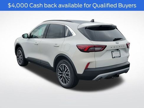 New 2026 Ford Escape SE w/ Class II Trailer Tow Package image 6