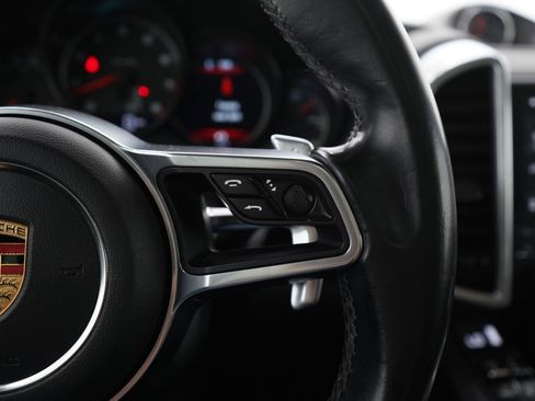Used 2017 Porsche Cayenne Platinum Edition image 27