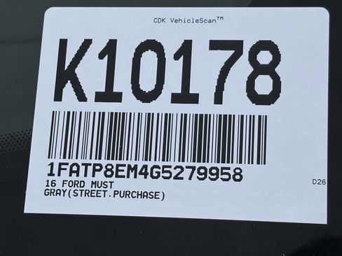 Used 2016 Ford Mustang Convertible image 34