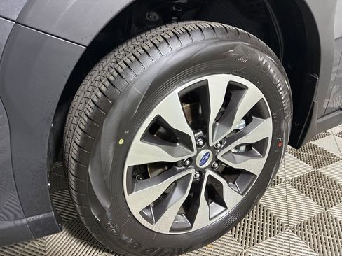 Certified 2025 Subaru Outback Limited w/ Popular Package #2 image 4