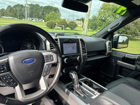 Used 2019 Ford F150 Platinum AWD/4WD image 17