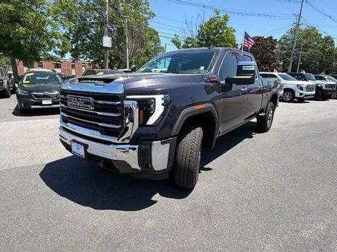 New 2026 GMC Sierra 2500 SLT w/ LPO, Black Badging Package AWD/4WD image 3