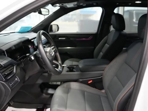 Used 2024 GMC Acadia AT4 image 14