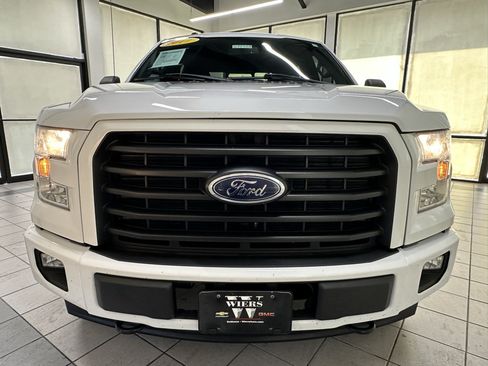 Used 2017 Ford F150 XLT w/ Equipment Group 302A Luxury AWD/4WD image 12