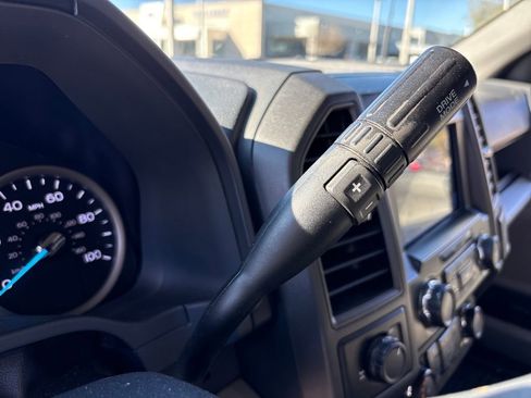 Used 2022 Ford F250 XL w/ Power Equipment Group image 26