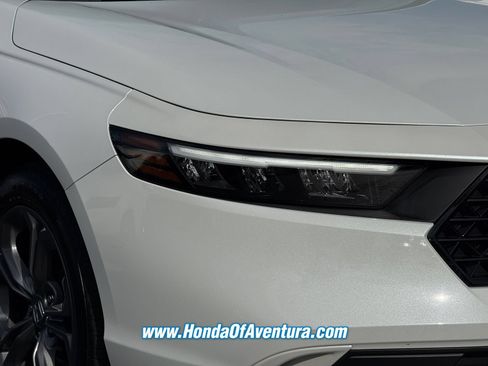 Certified 2023 Honda Accord EX image 8