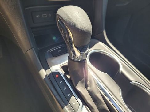 Used 2023 Chevrolet Equinox LS AWD/4WD image 22