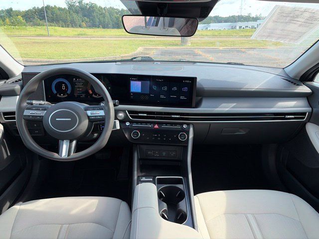 Used 2025 Hyundai Sonata SEL FWD image 7