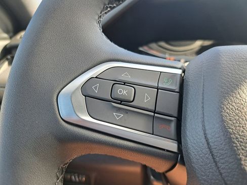 New 2026 Jeep Compass Latitude image 14